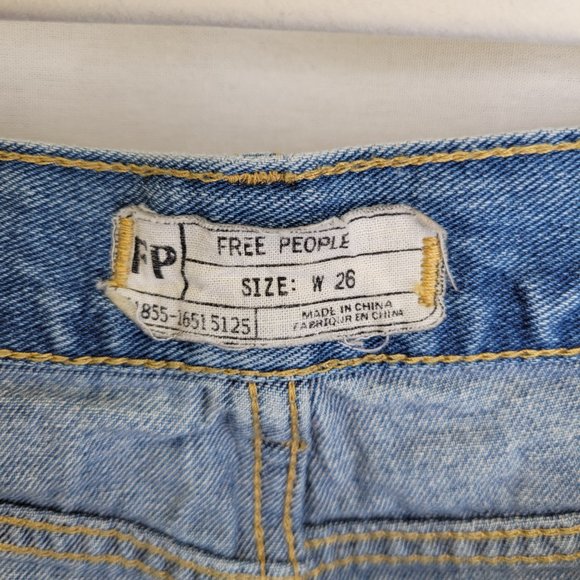 Free People Women's Size 26 Cut Off Jean Shorts Lace Distressed - Picture 5 of 6